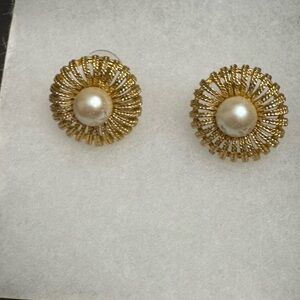 Vintage Marvella Gold and Faux Pearl Stud Earrings